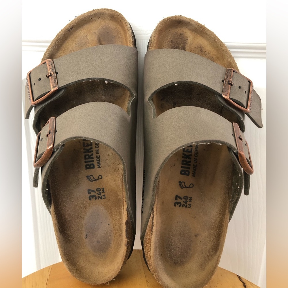 Birkenstock women’s shoes, size 37, great condition